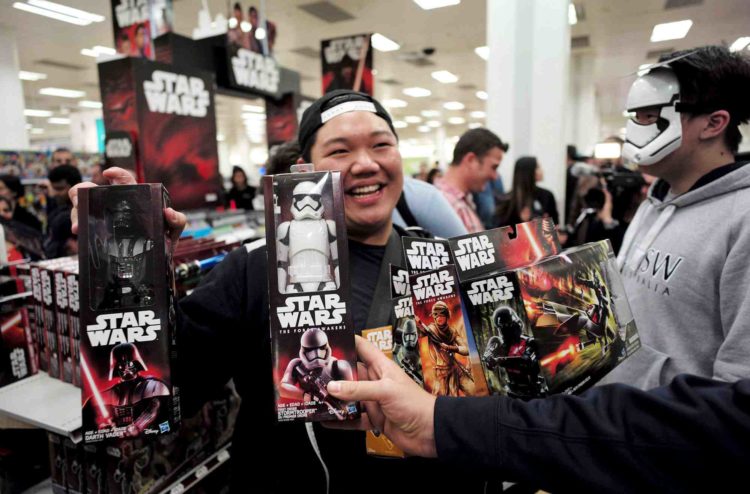 Star Wars earn $700 million from toys