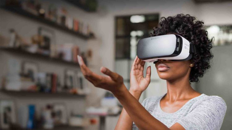 Only 8% of Brands Intend to Use Virtual Reality for Advertising