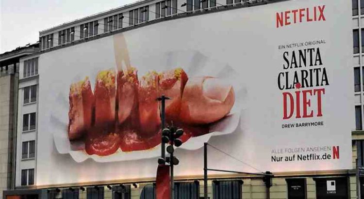 Netflix’s billboard for Santa Clarita Diet with severed fingers pulled in Germany 5