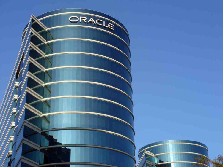 Oracle Plans Aggressive Move Into TV Advertising