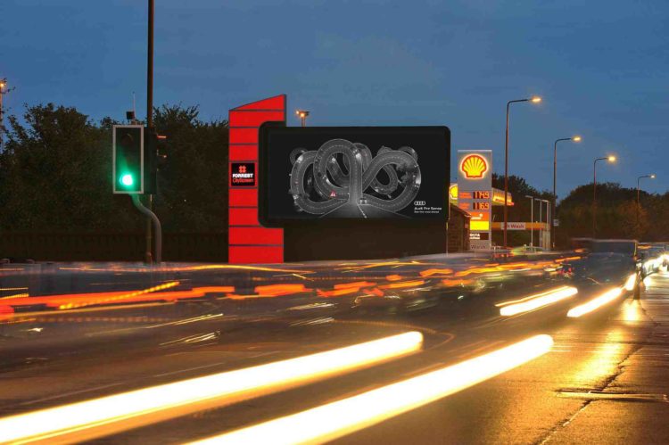 Audi u Velikoj Britaniji koristi bilborde čija je poruka prilagođena stanju na putevima