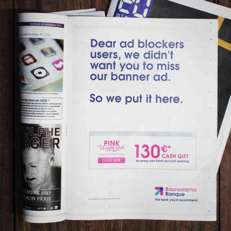 Boursorama Bank prints their banner ads to counter ad blockers