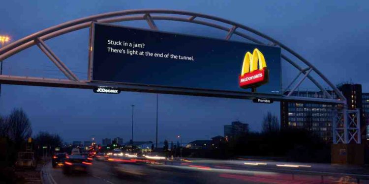 McDonald's lansirao pametne bilborde čija poruka ovisi o gustini saobraćaja 3