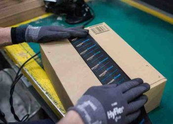 Amazon se navodno sprema da uđe u koštac sa FedEx-om i UPS-om