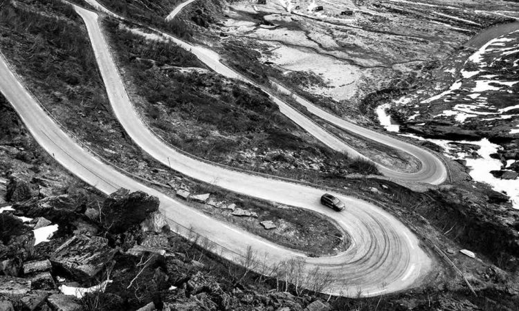 Peugeot Norway takes a detour