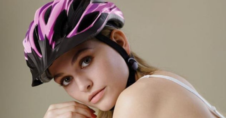 German transport ministry angers women with “stale and sexist” bike safety campaign 1