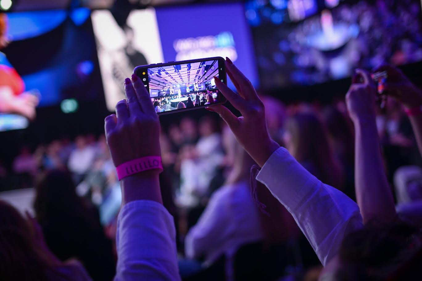 16.05.2025., Rovinj - Dani komunikacija, predavanje Amber Case: Designing Calm Technology.