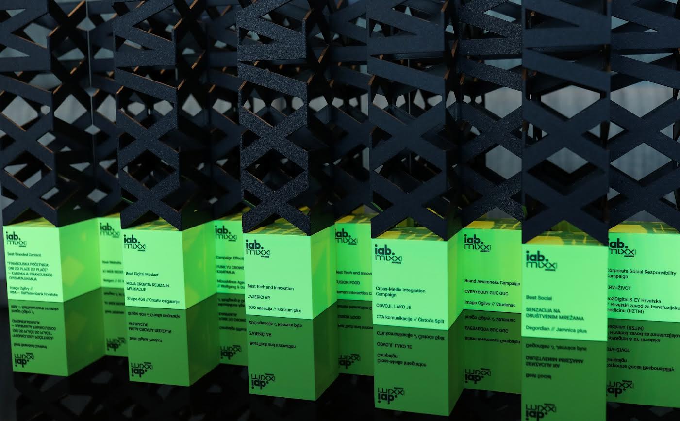 13.04.2024. Rovinj, Treci dan Dana komunikacija 2024. Statue nagrada Effie Awards Hrvatska i MIXX Awards Hrvatska